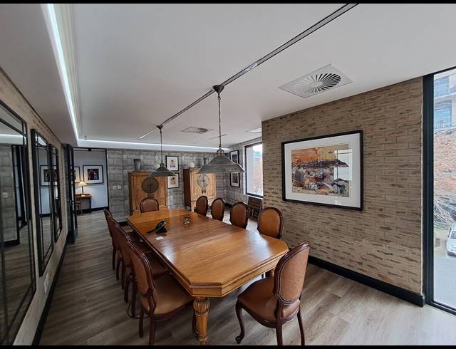 335M² OFFICE FOR SALE IN MELROSE ARCH